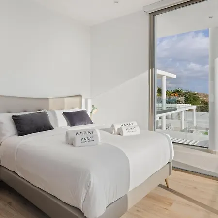 Karat Royal White Vila