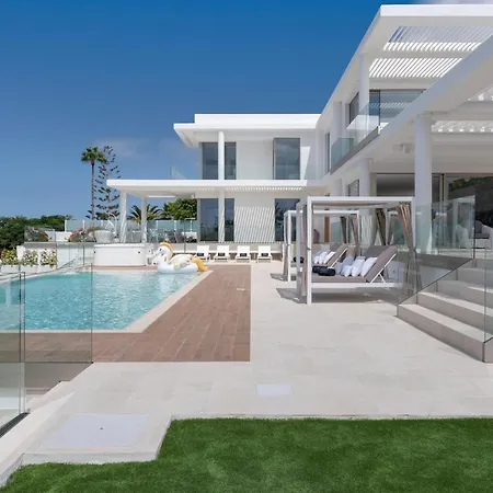 Karat Royal White Villa