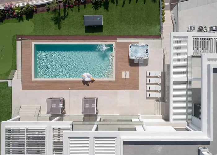 Karat Royal White Villa *