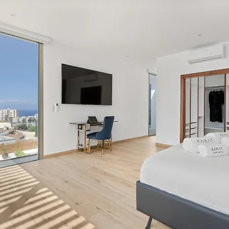 Karat Royal White Costa Adeje