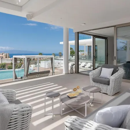 Karat Royal White Vila *