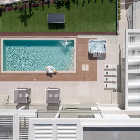 Karat Royal White Villa *