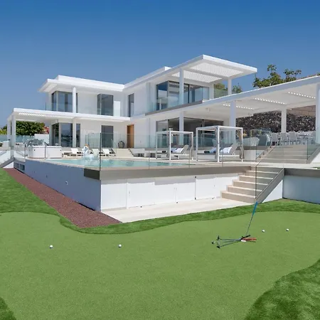 Karat Royal White וילה *