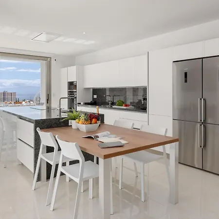 Karat Royal White Villa Costa Adeje