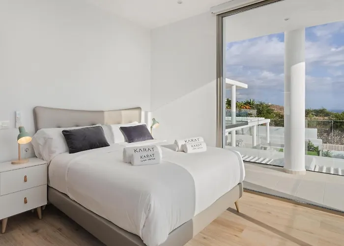 Karat Royal White וילה